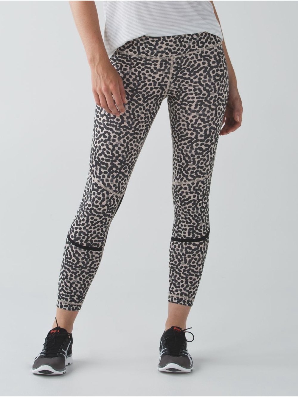 Lululemon Pedal To The Medal 7/8 Tight *Full-On Luxtreme